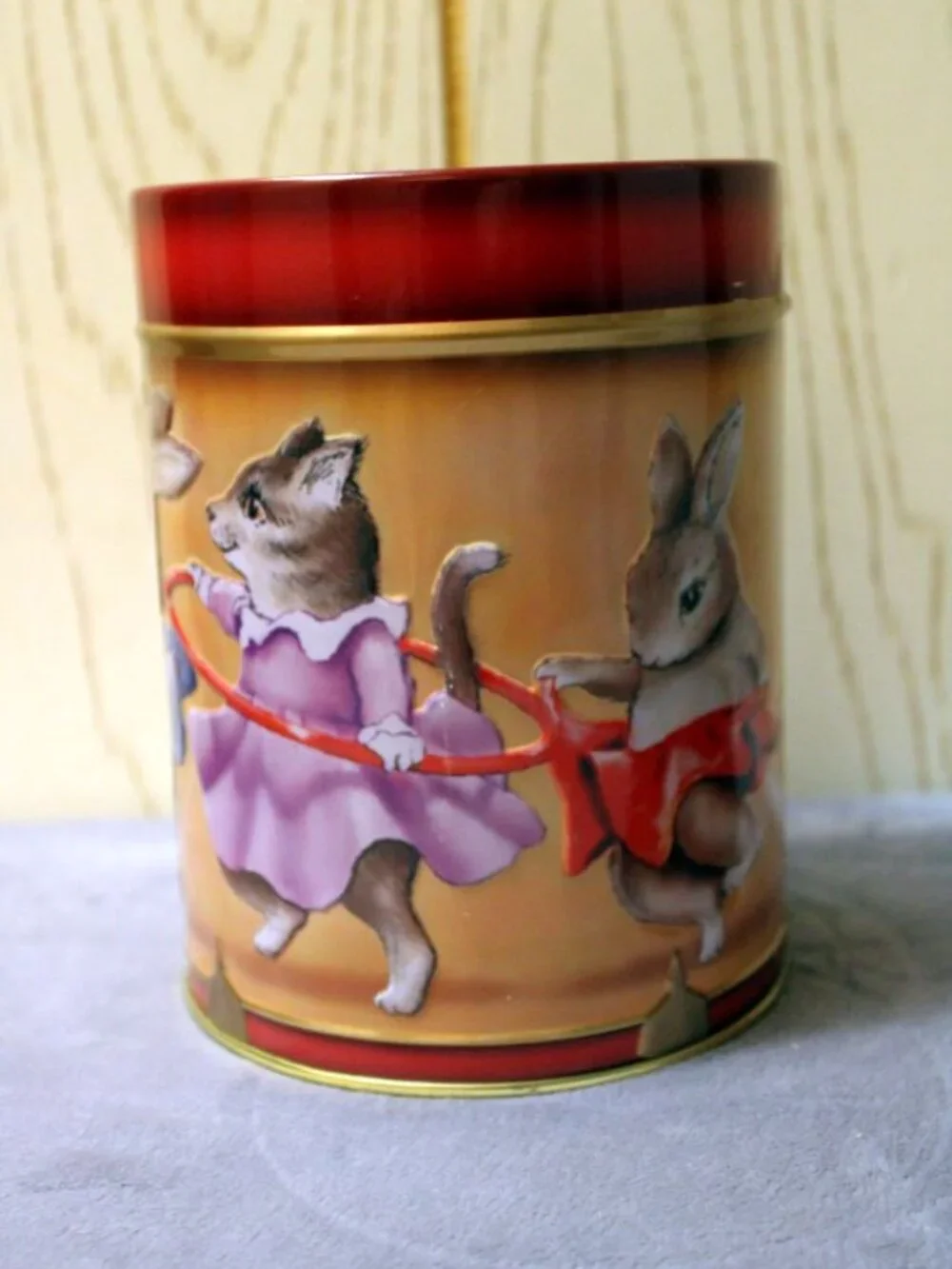 Lambertz Musical Cookie Tin - Vintage